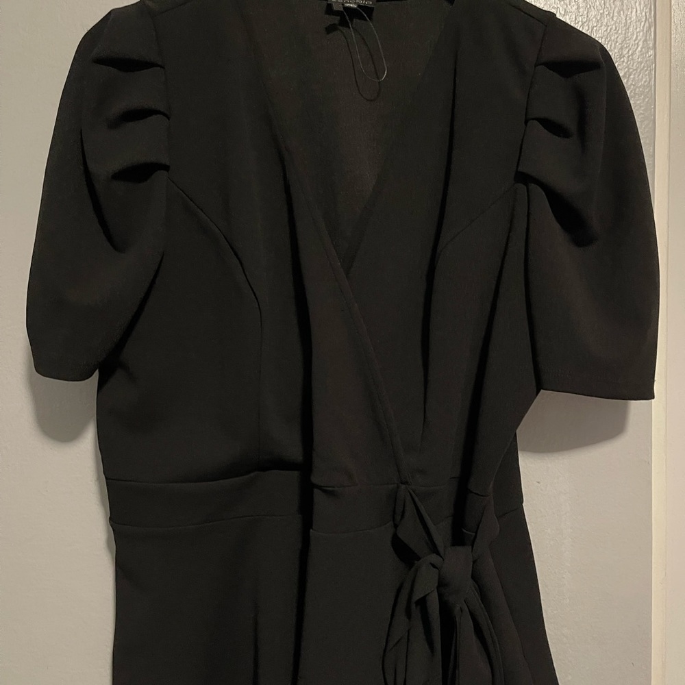 BLACK BLOUSE